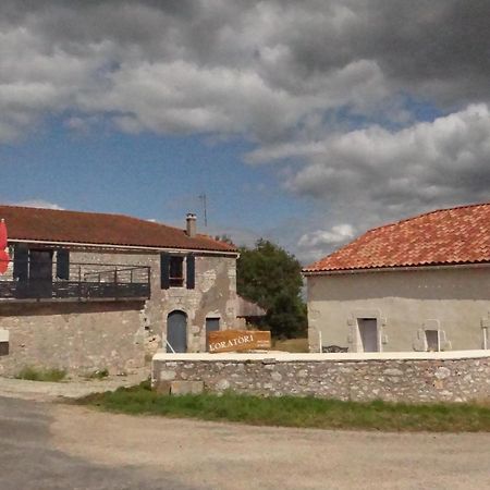 L'Oratori : Chambre La Gabarre Serignac  Экстерьер фото